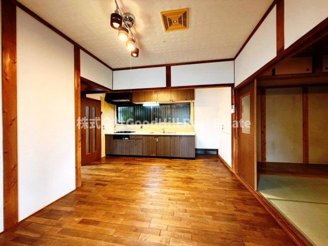 居室・リビング　池尻町戸建