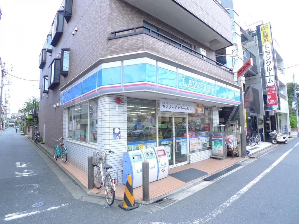 コンビニ　ローソン足立中央本町五丁目店（コンビニ）まで210m