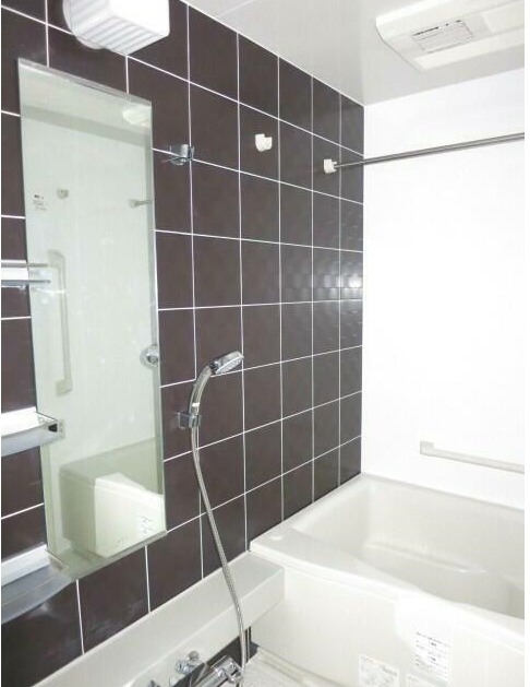 バス・シャワールーム　＊同間取り別部屋参照