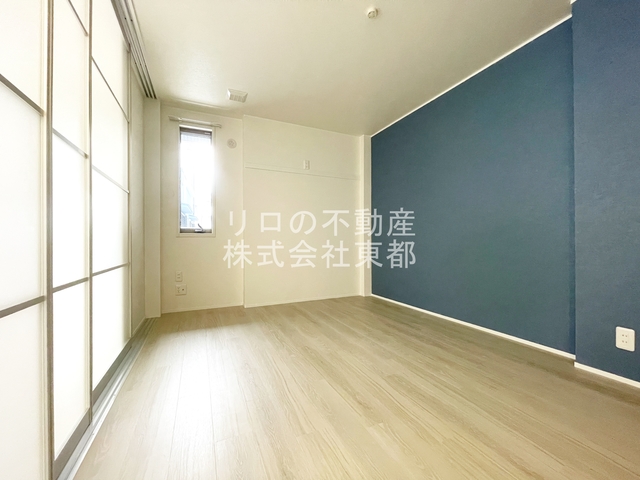 その他部屋・スペース　流行のアクセントクロスでおしゃれなお部屋を楽しみませんか？