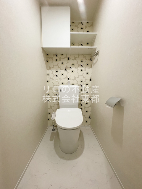 トイレ　洗浄・暖房便座付です！