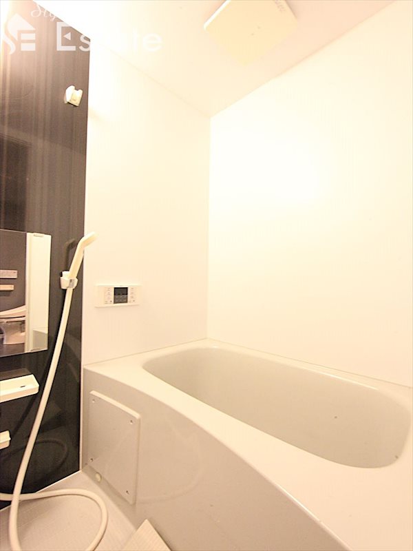 バス・シャワールーム　バスルーム