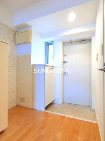 玄関　パークフラッツ横濱公園