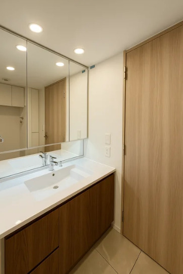 洗面設備　＊同物件別部屋参考写真