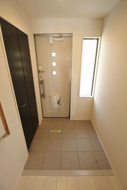 玄関　★身支度がしやすい玄関スペース★