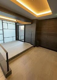 エントランス　建物の内部です