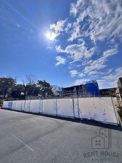 建物外観　外観（建設中）