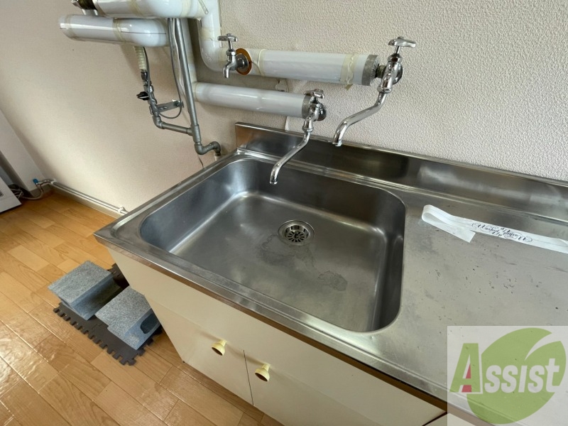 洗面設備　キッチンのシンクはピカピカで掃除意欲が湧いてきそう！