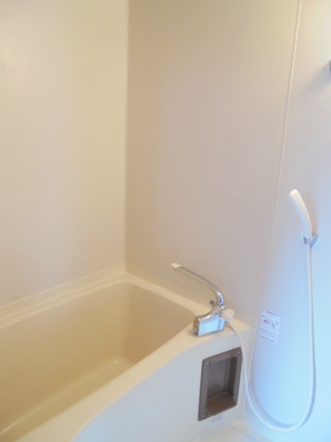 バス・シャワールーム　※202号室のお写真です