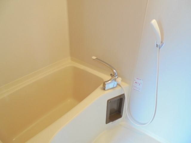 バス・シャワールーム　※202号室のお写真です