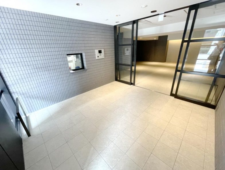 エントランス　《見学予約受付中》