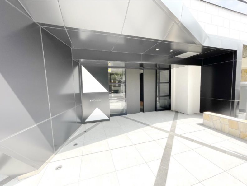 ロビー　《見学予約受付中》