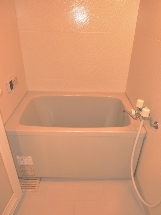 バス・シャワールーム　※別部屋の参考写真です。