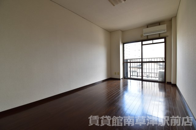 居室・リビング　同仕様写真