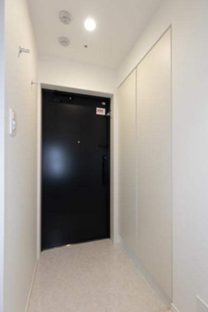 玄関　※写真は同タイプ住戸です。