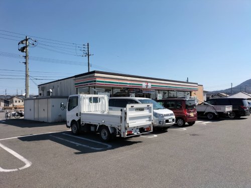 コンビニ　セブンイレブン 周南久米次郎丸店（コンビニ）まで245m