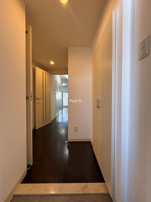 玄関　★見学予約受付中★