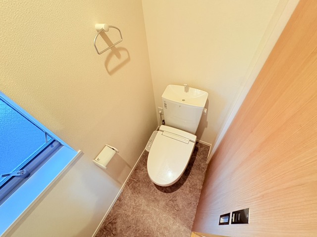 トイレ　別号室参考画像