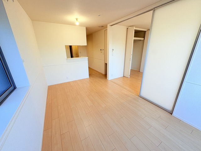 居室・リビング　別号室参考画像