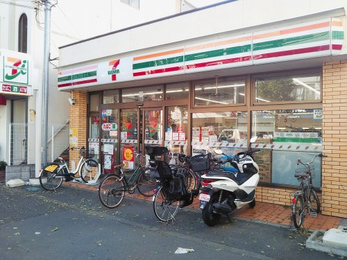コンビニ　セブンイレブン 世田谷駒沢大学南店（コンビニ）まで750m