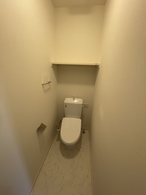 トイレ　別部屋参考写真です