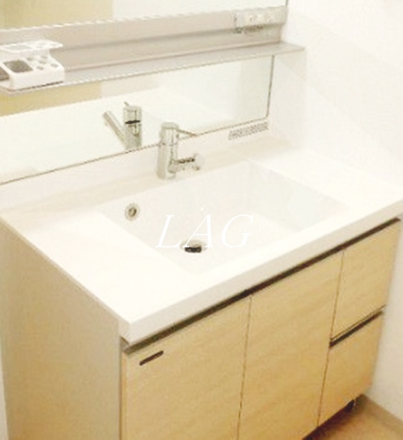 洗面設備　独立洗面台です。
