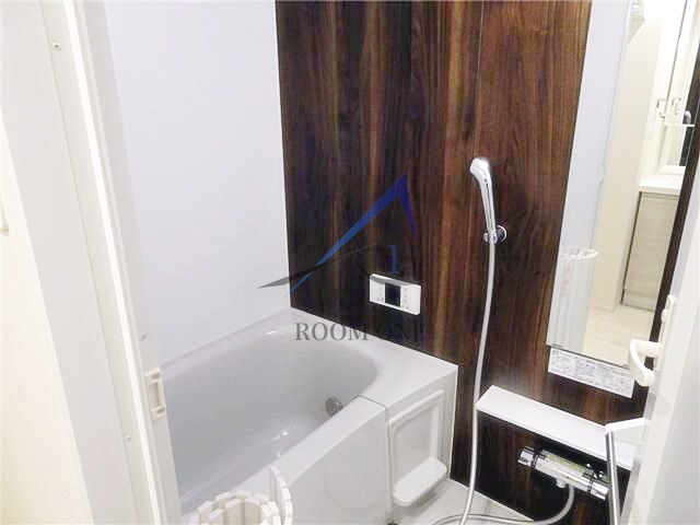 バス・シャワールーム　お風呂です。