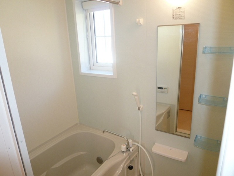 バス・シャワールーム　図面と現状に相違がある場合には現状を優先