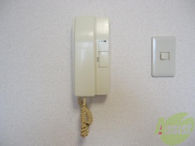 セキュリティ　もしもし、来客の確認は必ずしてからドアを開けてくださいね