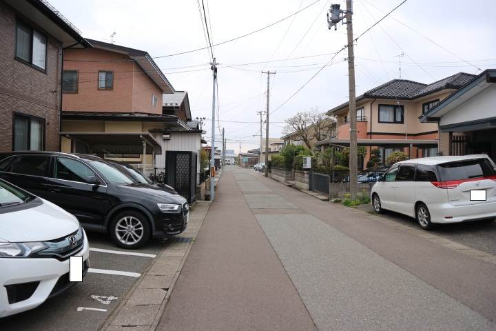 その他　前面道路（その他）まで0m