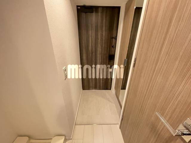 玄関　１０階同一間取り写真