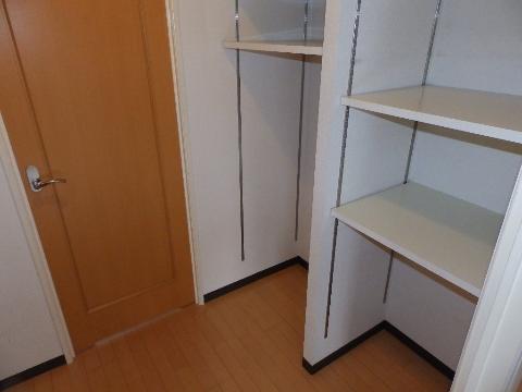 収納　クローゼット