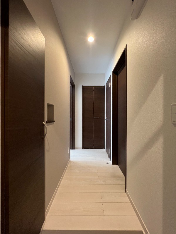 玄関　※同タイプ参考画像