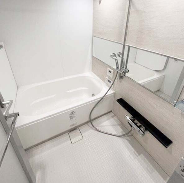 バス・シャワールーム　★追い焚き、浴室乾燥機付きバスルーム★