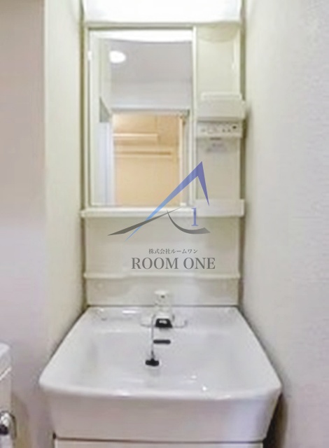 洗面設備　洗面台です。