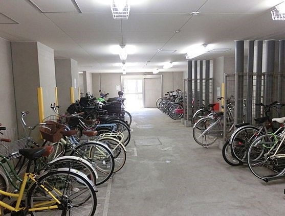 駐車場　駐輪場