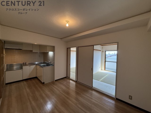 居室・リビング　落ち着いた雰囲気のリビング