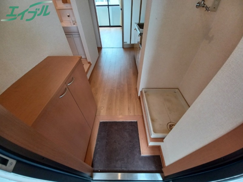 玄関　同物件別室画像