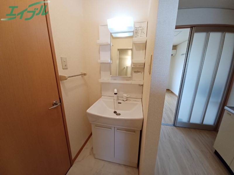 洗面設備　同物件別室画像