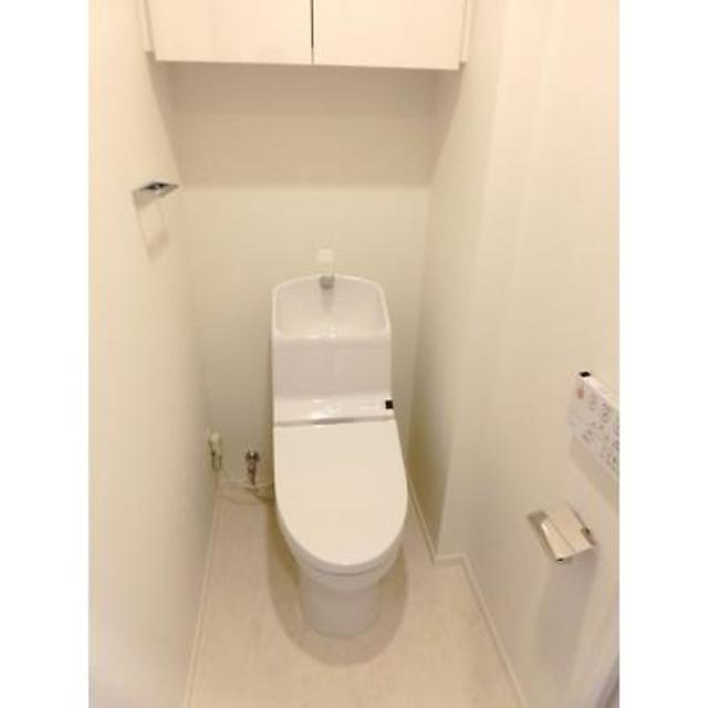 トイレ　※写真は同タイプ住戸です。