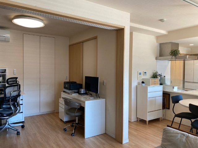 その他部屋・スペース　リビング隣接の洋室