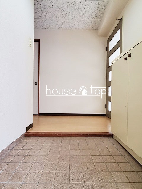 玄関　シューズボックス完備