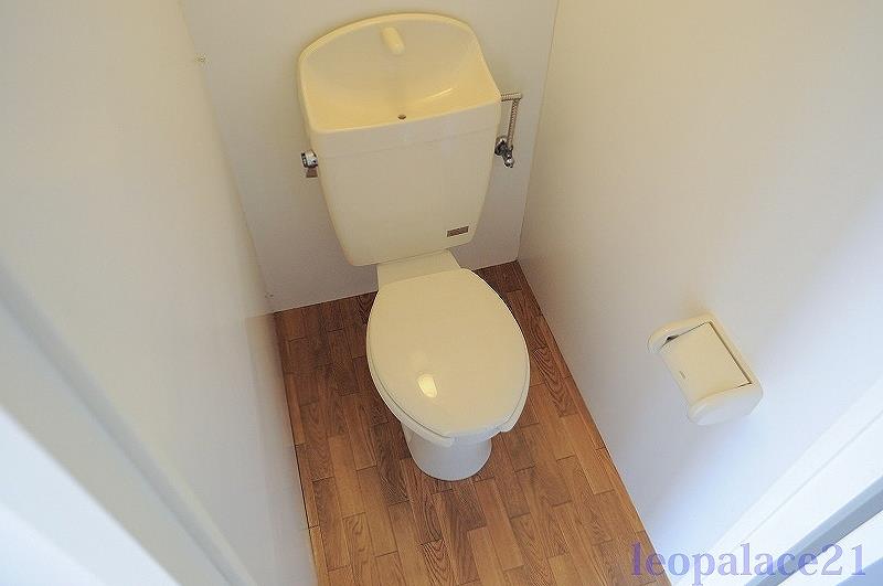 トイレ　設備・仕様は号室により異なる為、現況を優先致します。