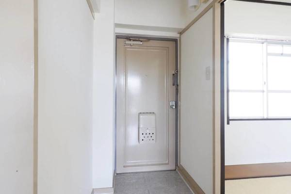 玄関　ビレッジハウスの同一物件・同一タイプの間取りの写真です