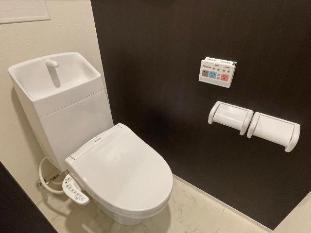 トイレ　シャワー付トイレ