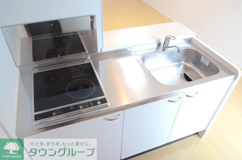 キッチン　仕様・設備は原状と異なる場合有。現状優先