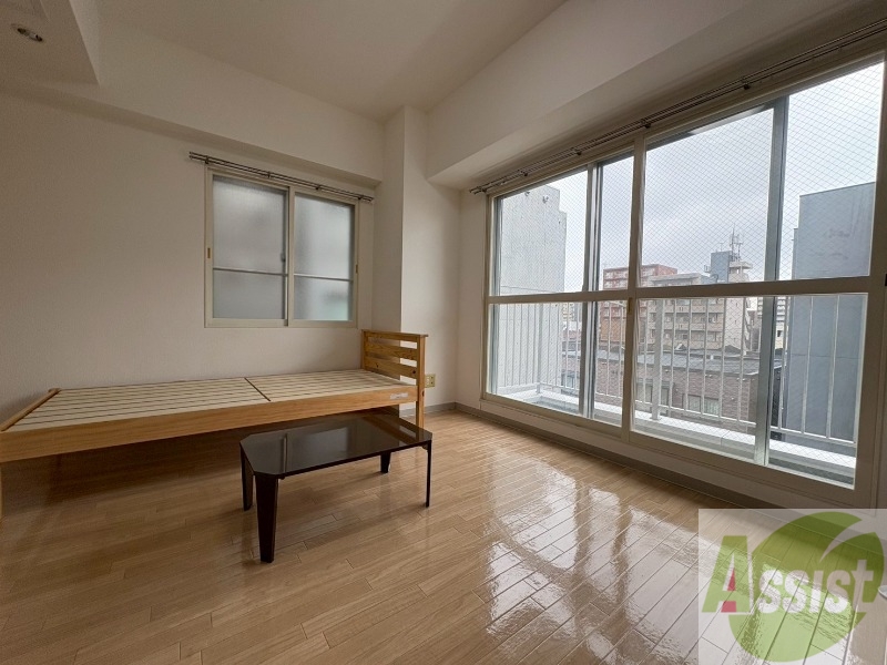 居室・リビング　広くてきれいなリビングです！快適に過ごせそうですね。