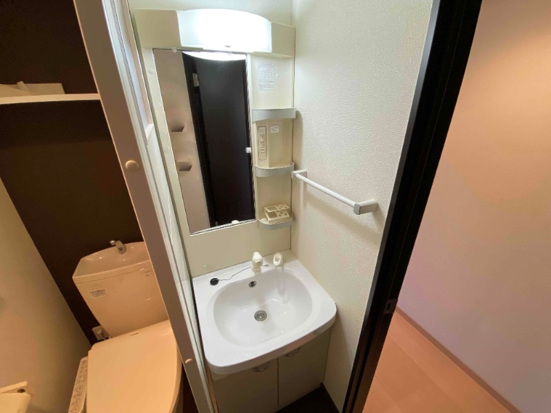 洗面設備　同仕様