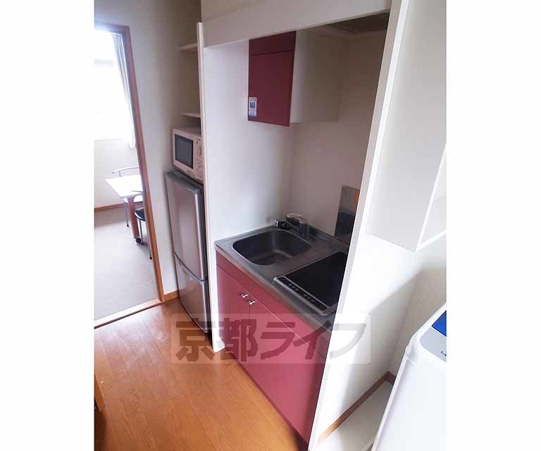 キッチン　キレイな色合いです！