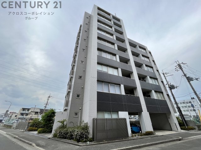 建物外観　安心のオートロック付き♪